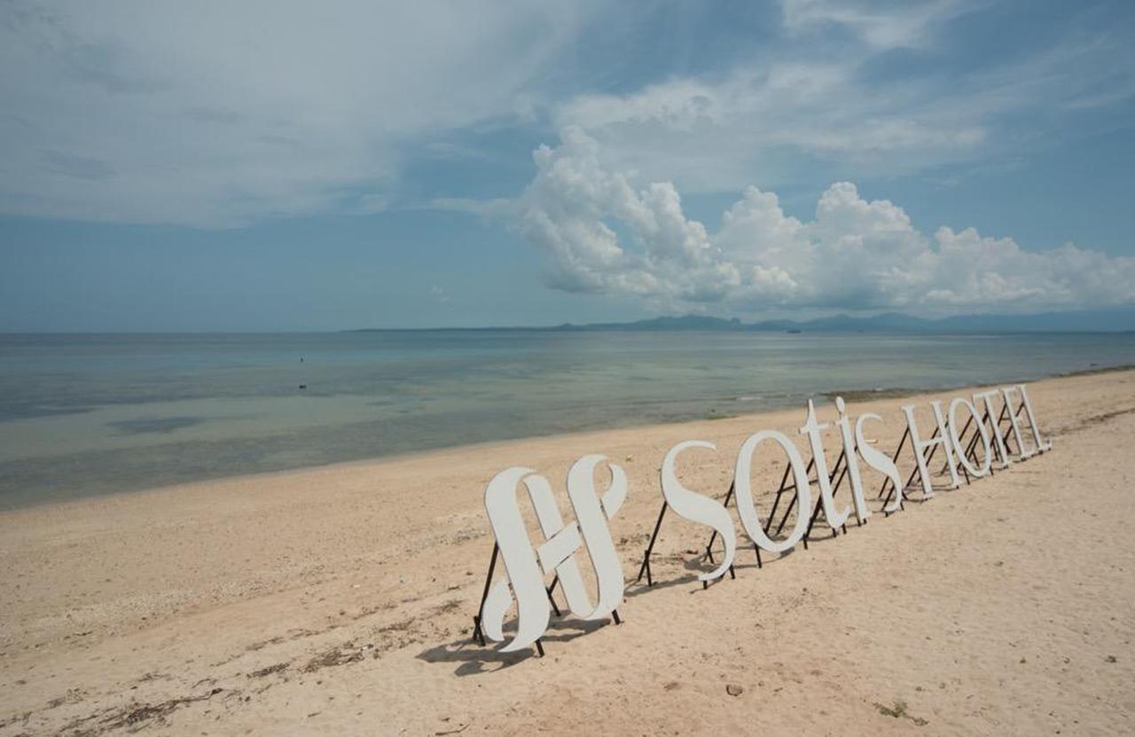 Sotis Hotel Kupang Exterior foto