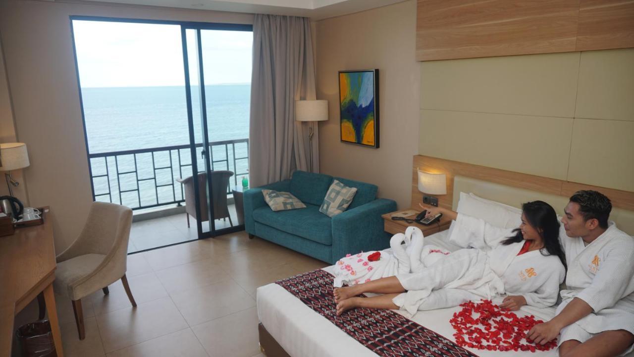 Sotis Hotel Kupang Exterior foto