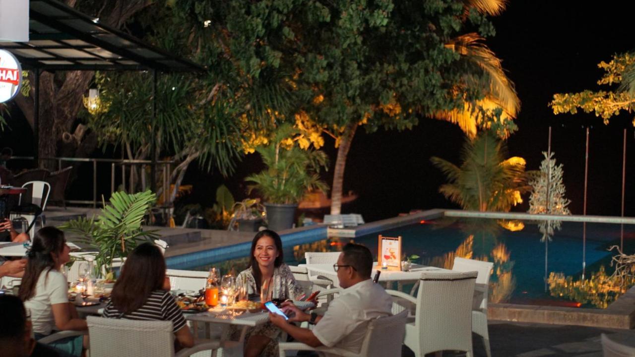 Sotis Hotel Kupang Exterior foto